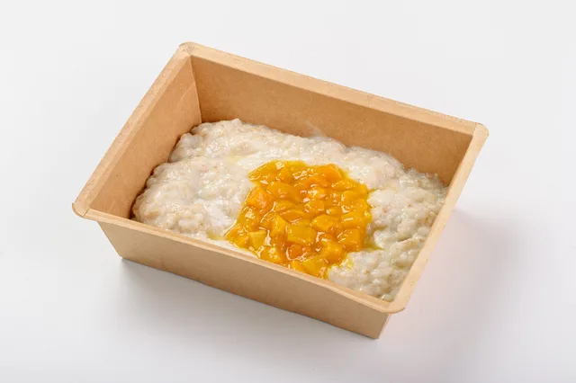 Кашка овсяная на кокосовом с манго